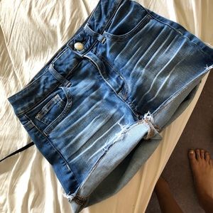 American Eagle blue shorts